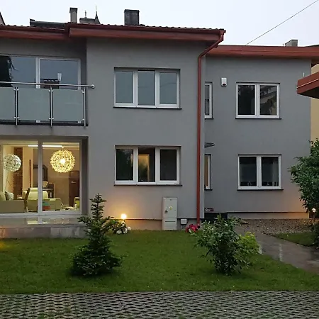 Apartment Koffi 16 Puck