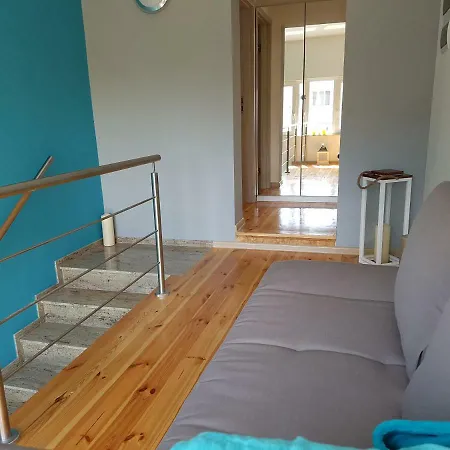 Koffi 16 Apartment Puck