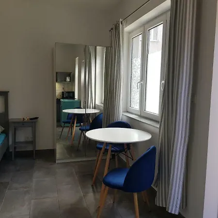 Apartment Koffi 16 *